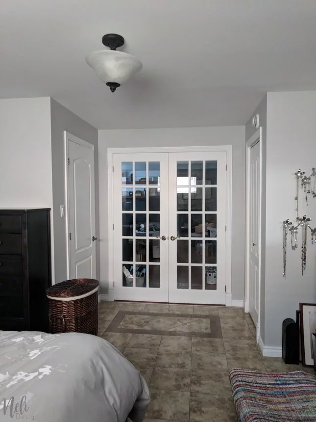 Find out what I have planned for my small master bedroom makeover for the $100 Room Challenge. A lot of ideas are planned to change this decor and add colour, all of it, on a budget. You'll see that the layout will be changed so that the bed is in front of the window. Check out the before and after plan. #100roomchallenge #masterbedroom #onabudget #bedroomdecor #bedroomideas #bedrooms