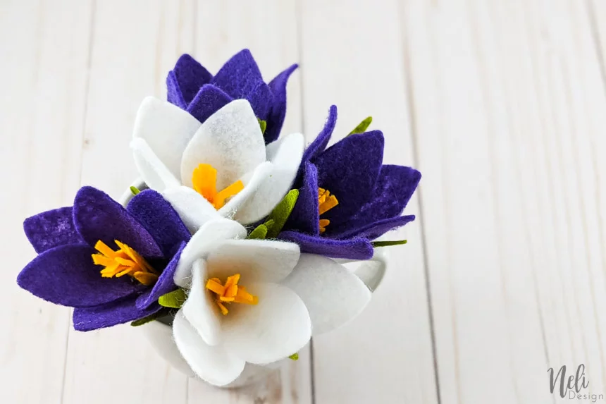 5 crocus flowers in white and purple felt